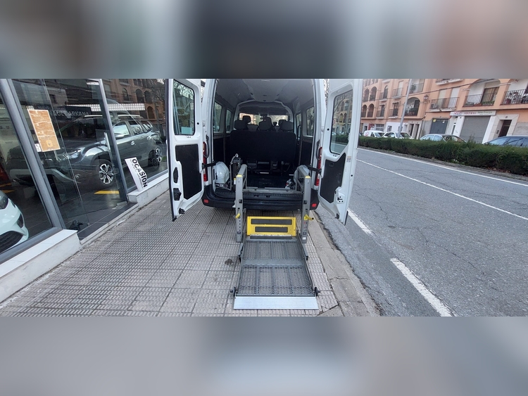 Renault Master comi 9 plazas foto 4